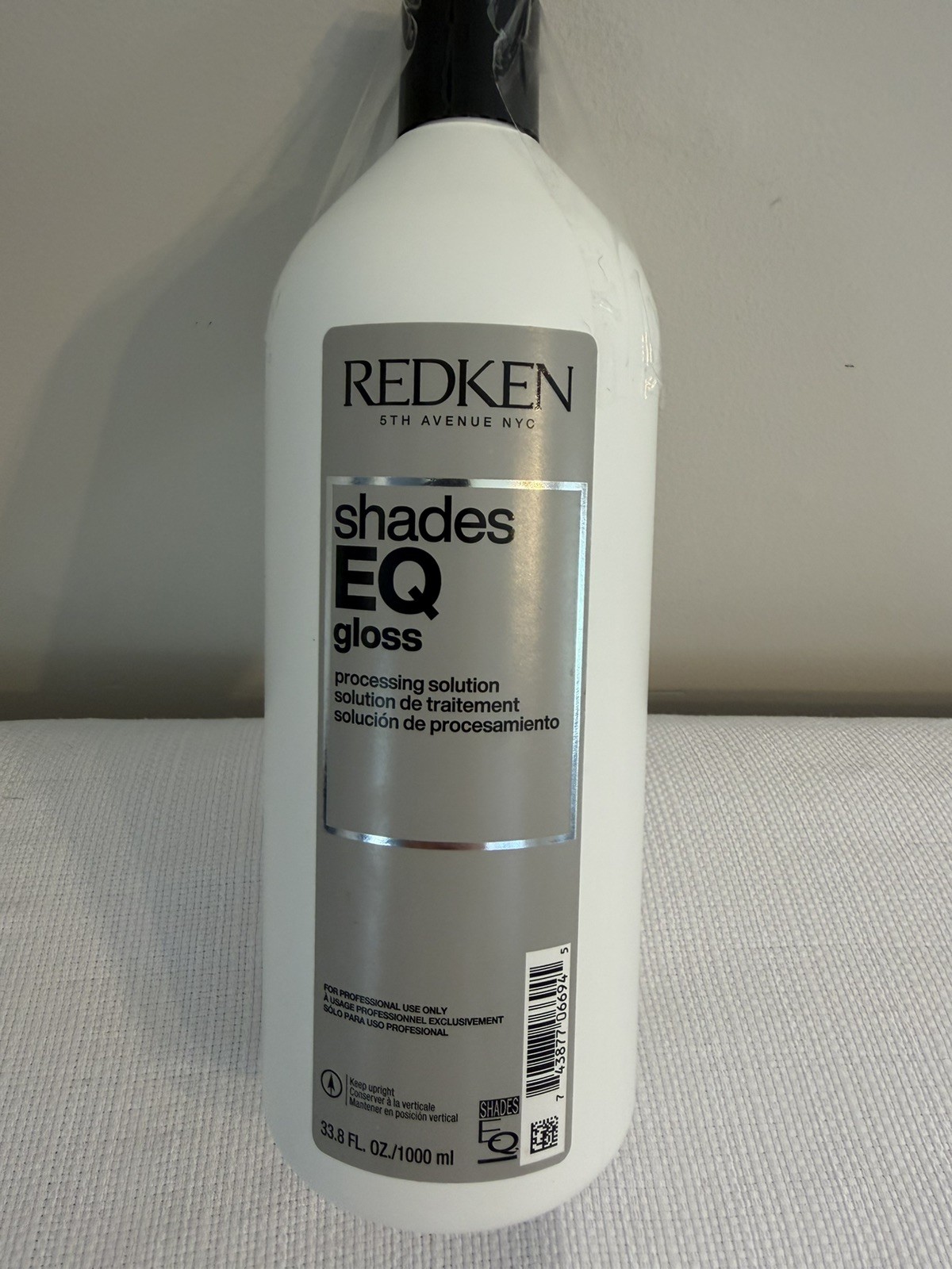 Redken Shades EQ Processing Solution Precision Application 33.8 fl oz/1000ml