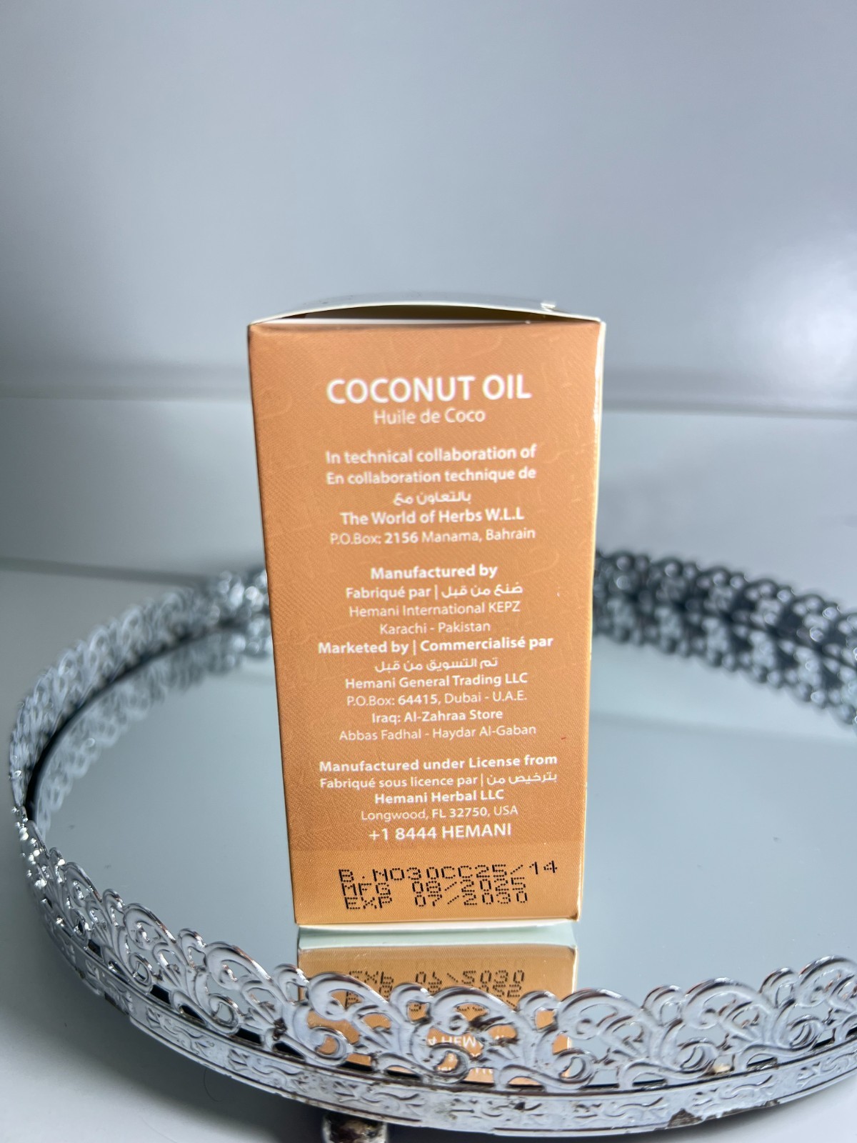 Hemani Coconut Oil 30ml Pure Natural Hair Skin Body Moisturizing Oil Unisex