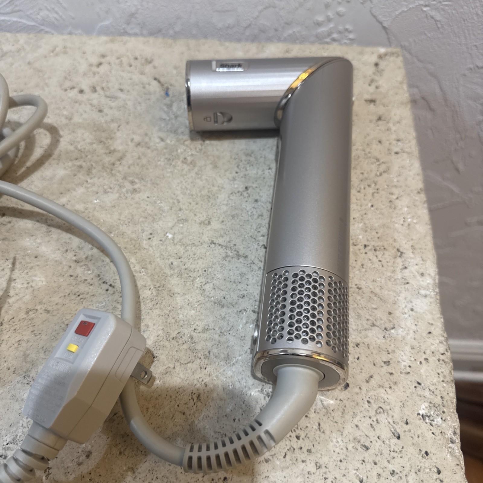 Shark Flex Style Air Styling & Drying System 1300W Model HD400 Unit Only Tested
