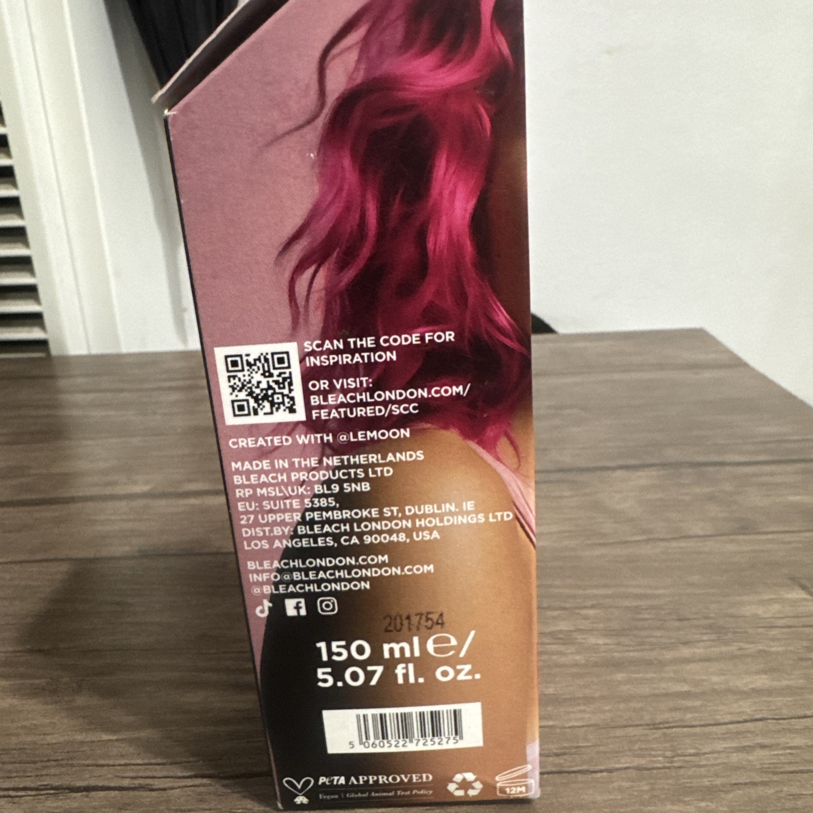 Bleach London The Big PINK Semi-Permanent Hair Dye Damaged Box