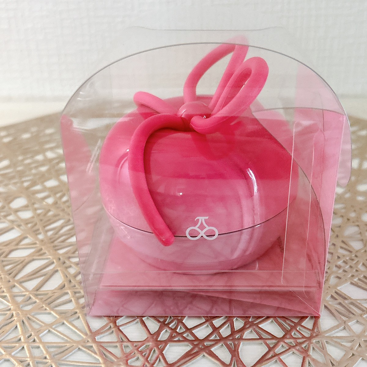 Medicube Ribbon Cherry Glass Hair Brush Pink Coquette Y2K Wonyoung