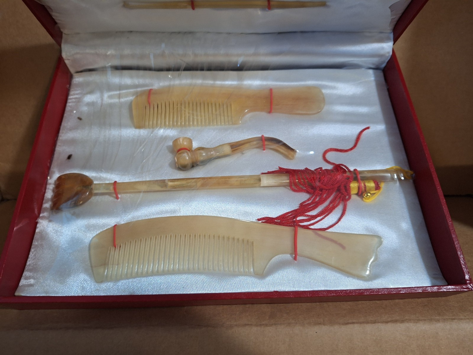 Chinese Golden Ox Horn Comb Gift Set by Fuzhou Kangjia Handicrafts – New, 1980s