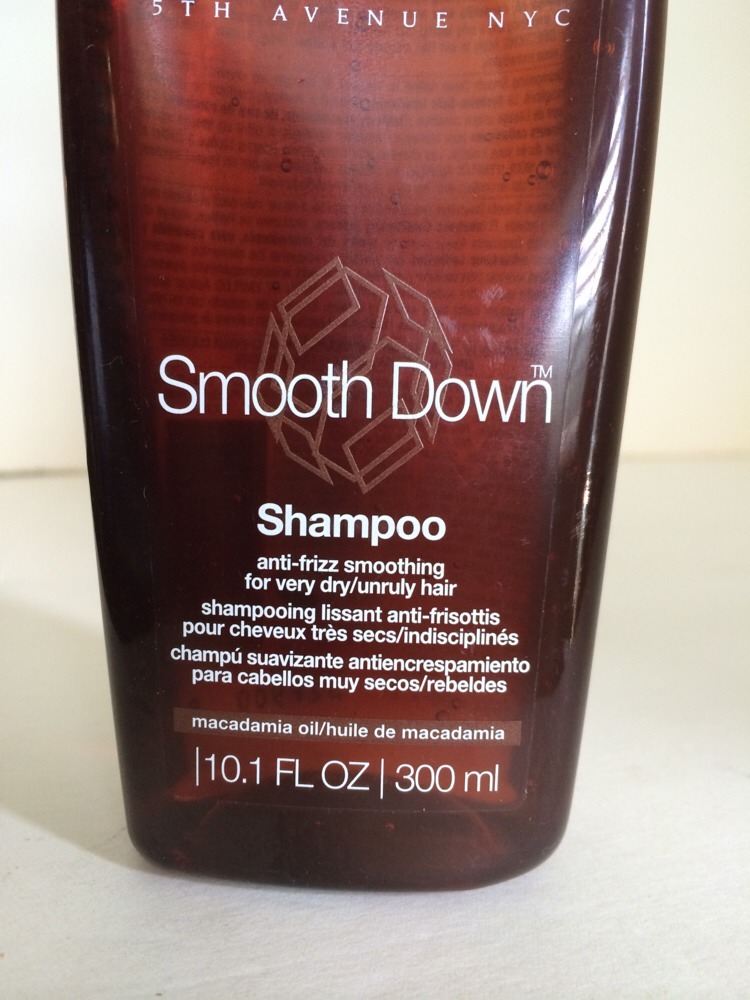 REDKEN SMOOTH DOWN ANTI-FRIZZ SHAMPOO for dry Hair 10.1 Oz