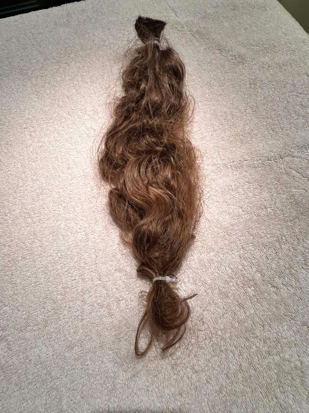 17″ Light Brown Wavy Human Adult Female Hair Thick Ponytail Recently Cut