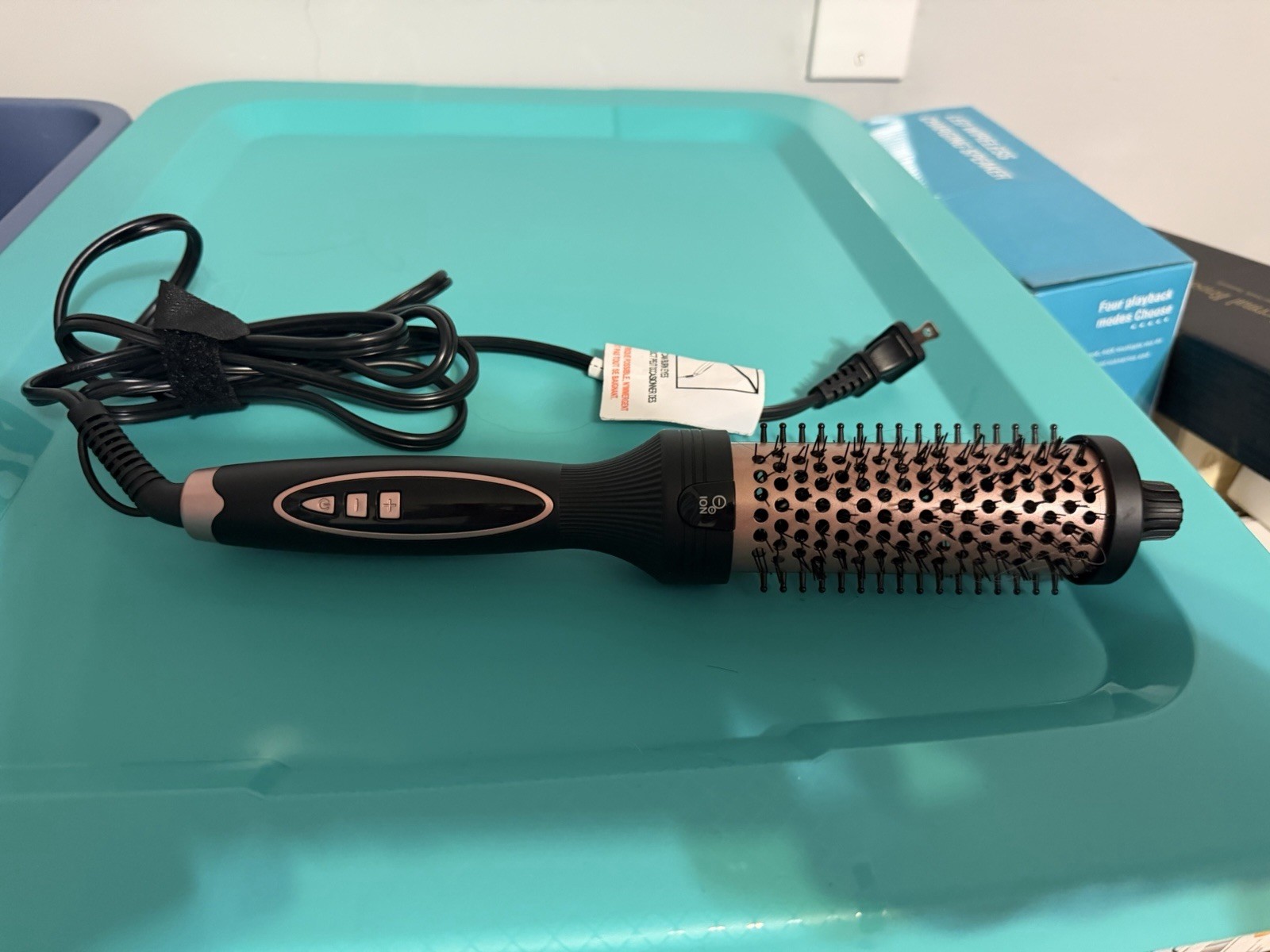 Hot Air Brush 1 1/2in Ceramic 350°F Digital Display MG-9698 Black/Rose