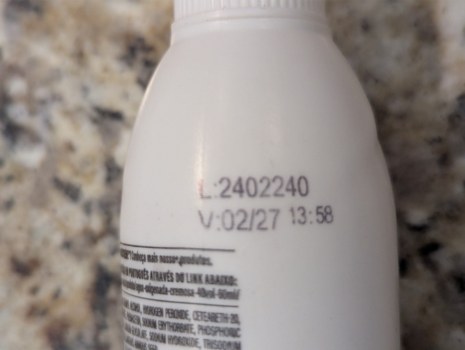 Yamá Creamy Hydrogen Peroxide With Omega 40 Volumes 60 mL