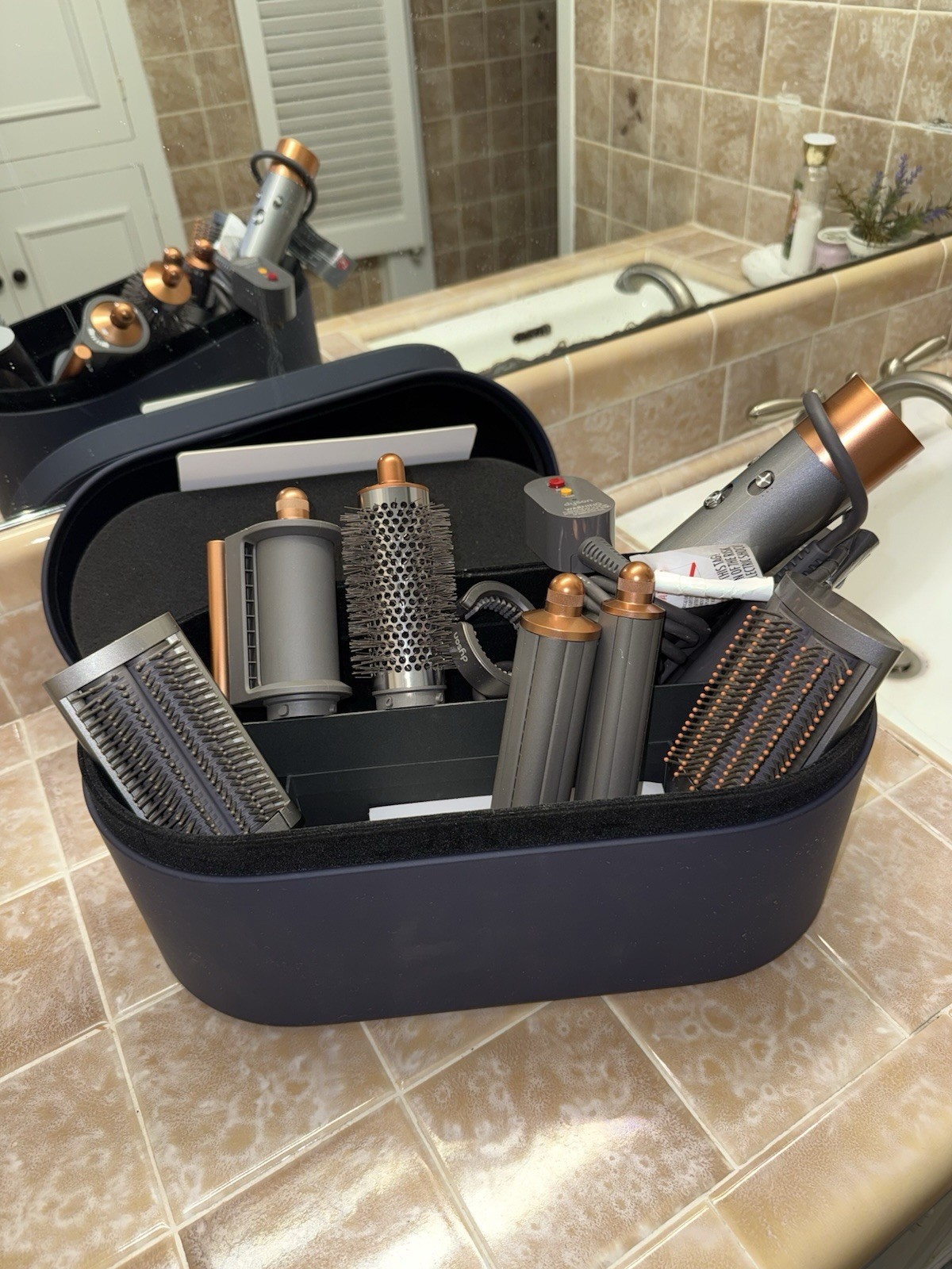 Dyson Airwrap Multi-Styler Complete HS05 1300W 120V US Version Serialized