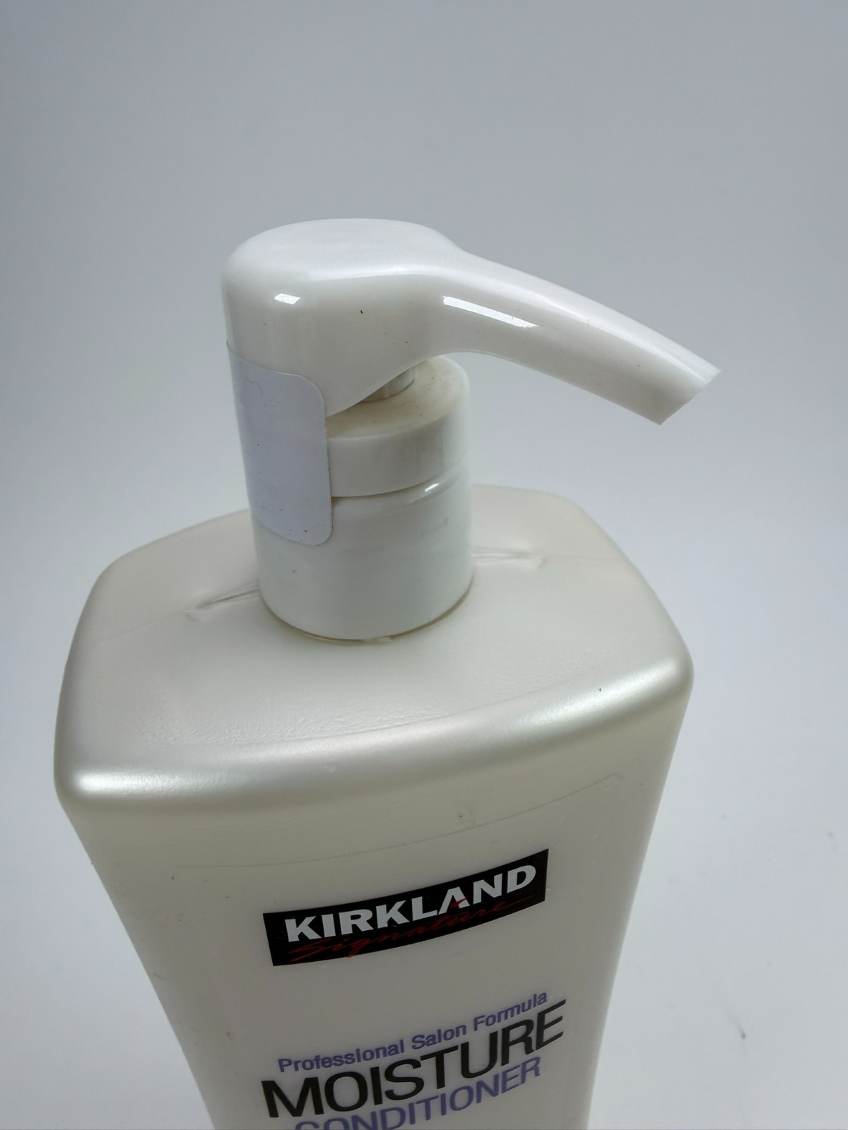 KIRKLAND SIGNATURE MOISTURE CONDITIONER, 33.8 OZ EACH