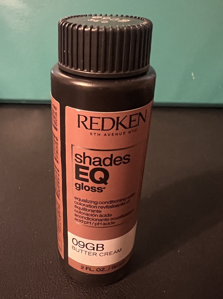 Redken Shades EQ Gloss Demi-Permanent 09GB Butter Cream