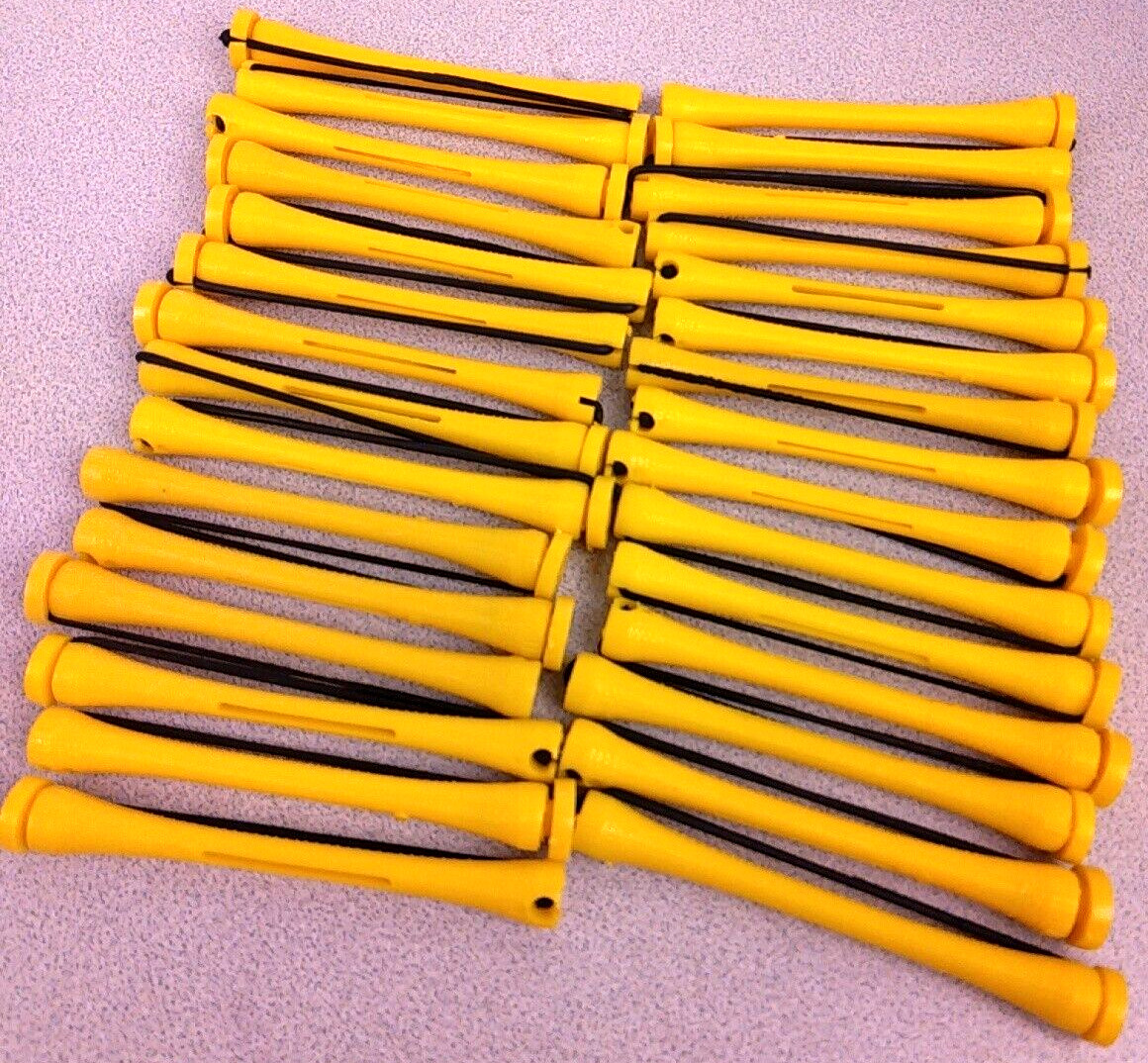 Unbranded Lot Of 30 Yellow Plastic 3 1/4″ Stretch Band Perm Rods. (51.1)