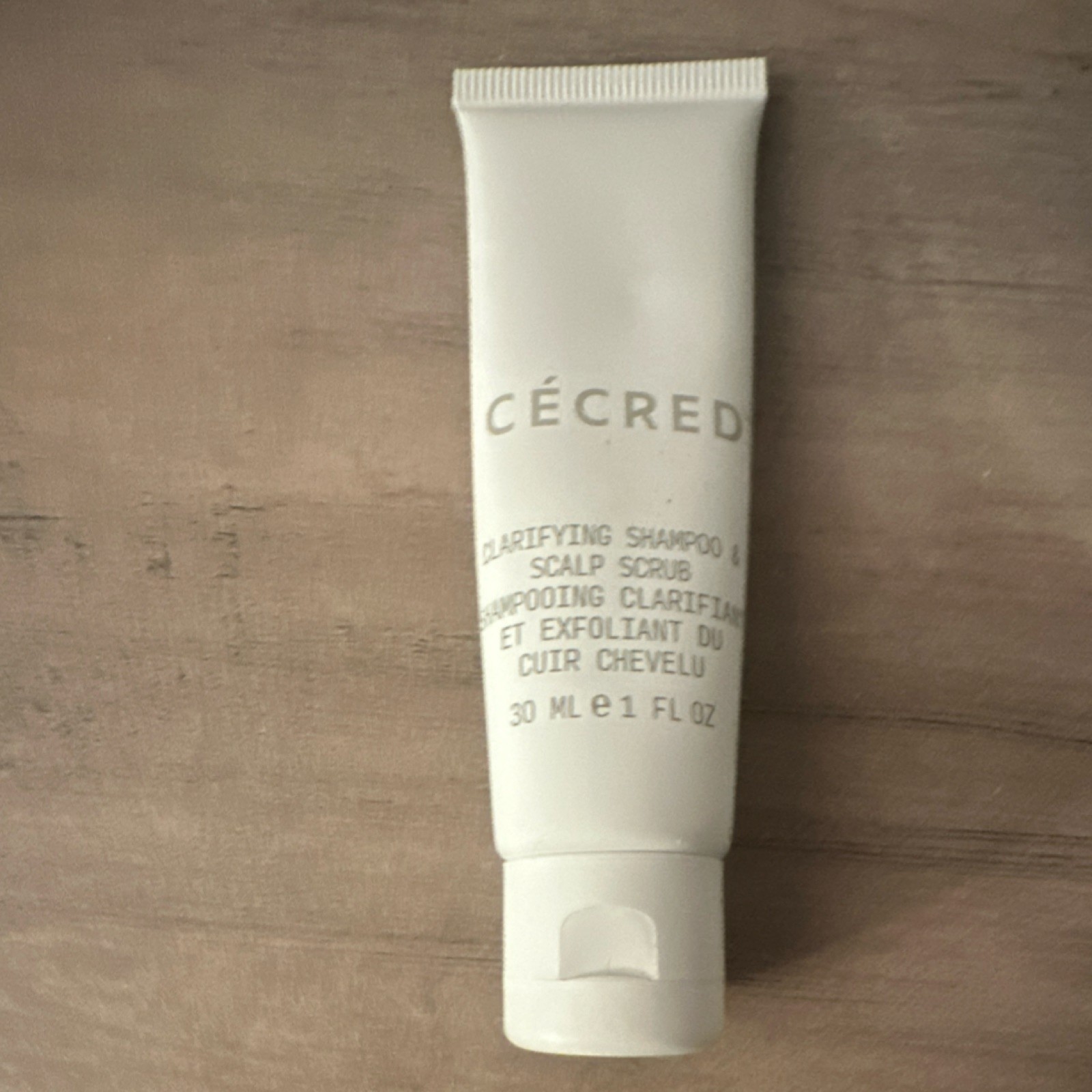 CÉCRED Clarifying Shampoo & Scalp Scrub Travel Size 30 mL Niacinamide Peppermint