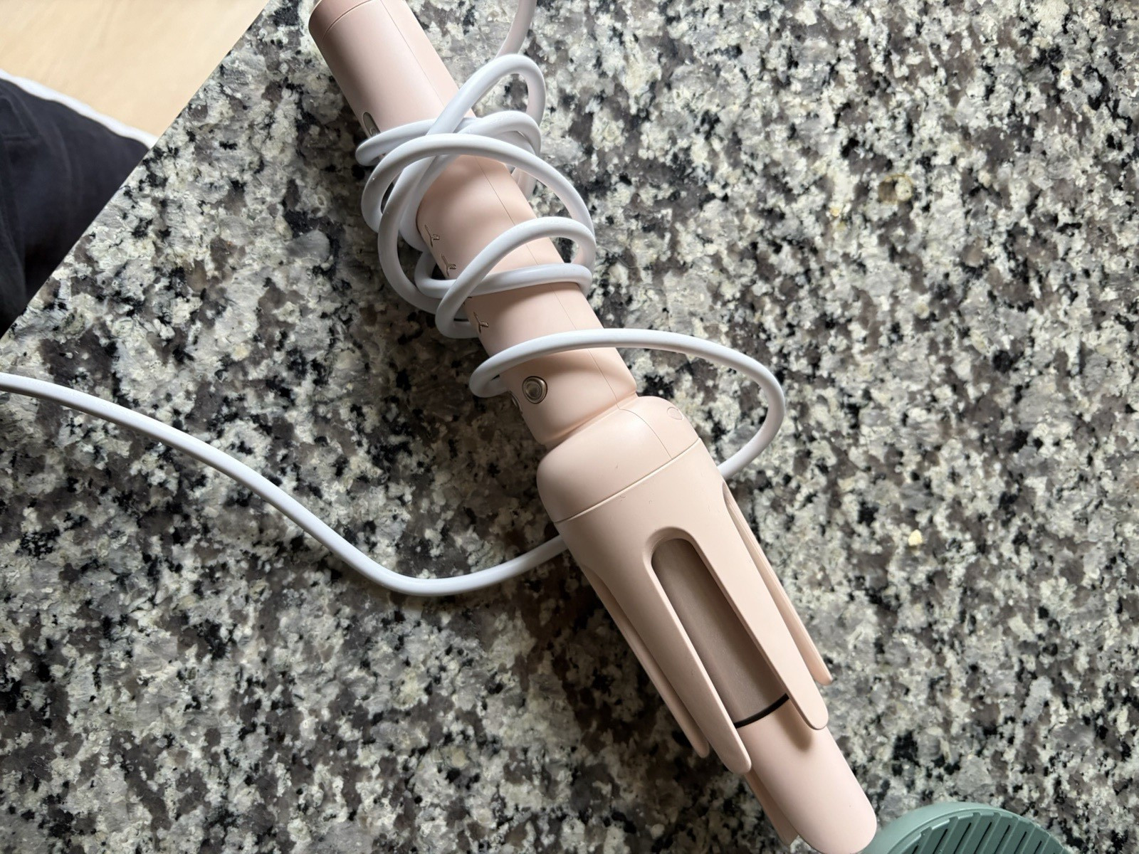Pink H208 Curling Iron 1in Ceramic Barrel 410°F Swivel Cord Travel Size
