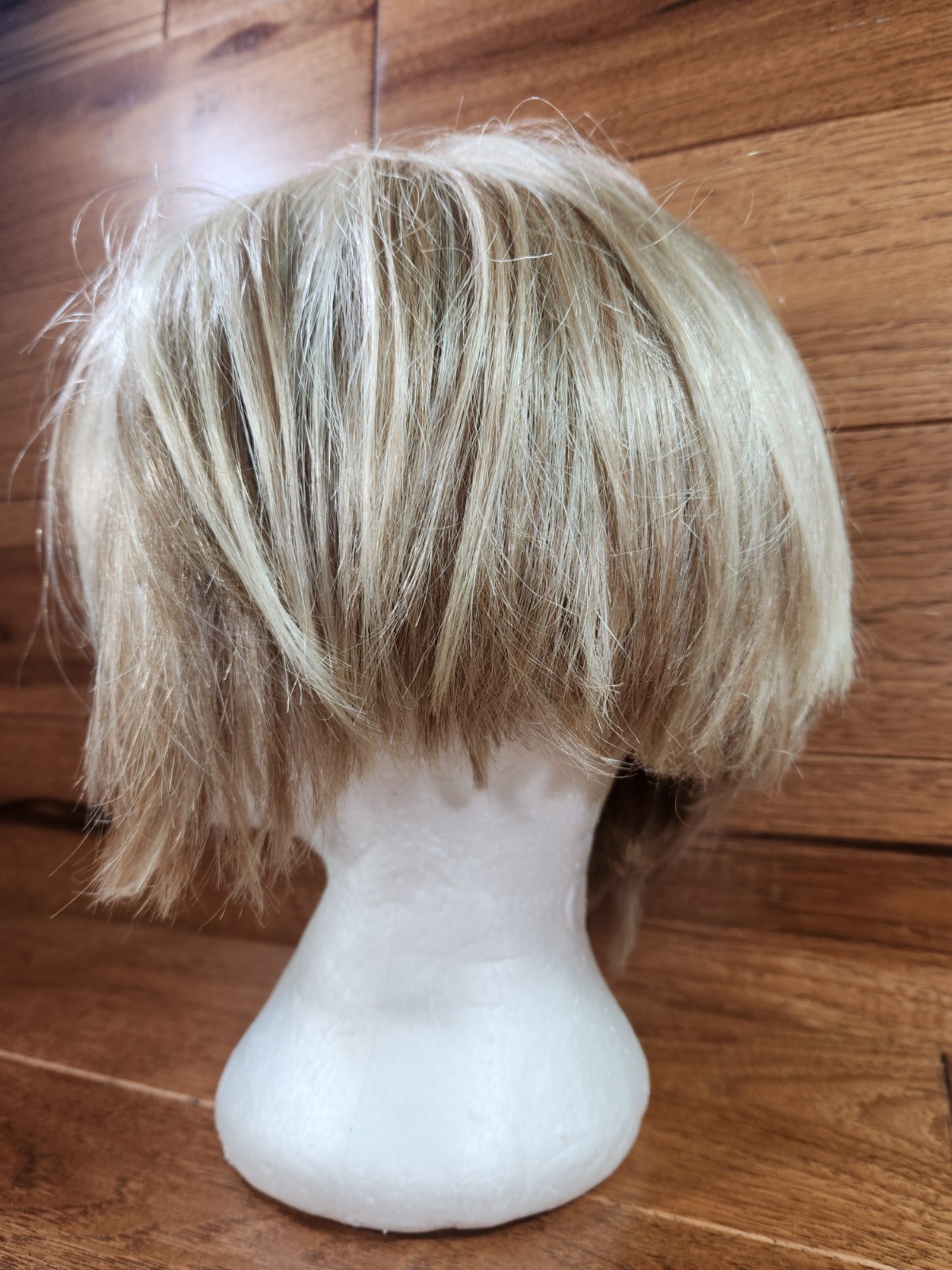 Gabor Luxury Collection Wig Blonde Short Bob Style w/ Box