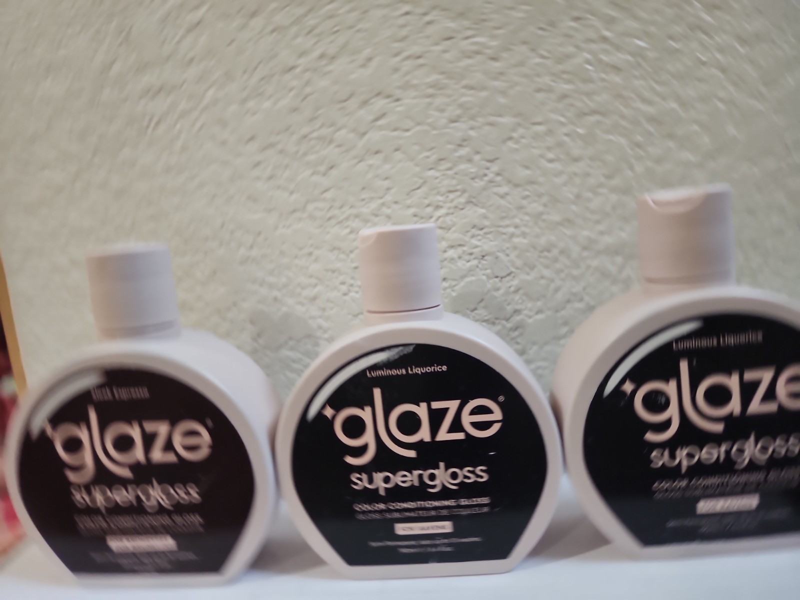 3pk Glaze Super Gloss Conditioning Gloss :For Ravens X2, Brunette X 1. Brand New