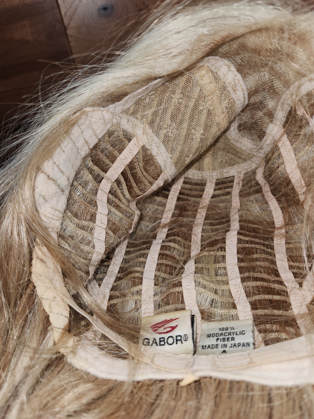 Gabor Luxury Collection Wig Blonde Short Bob Style w/ Box