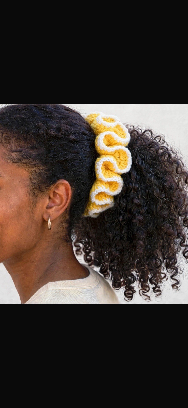 Handmade Crochet Ruffle Scrunchie Hair Tie, Multicolor Yarn, Women/Adult