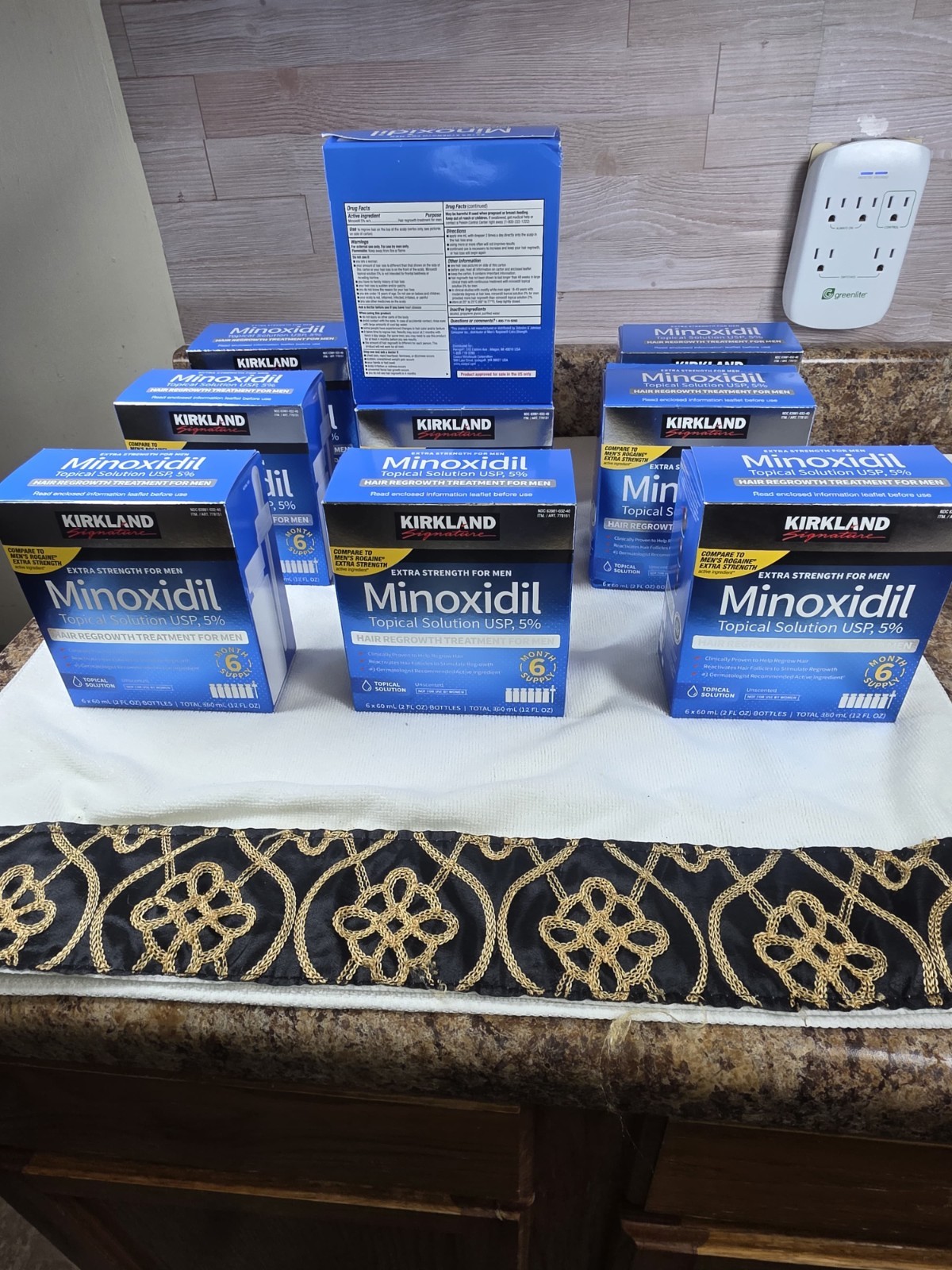 Kirkland Signature Minoxidil 5% Extra Strength Hair Regrowth for Men 60 mL(1 ct)