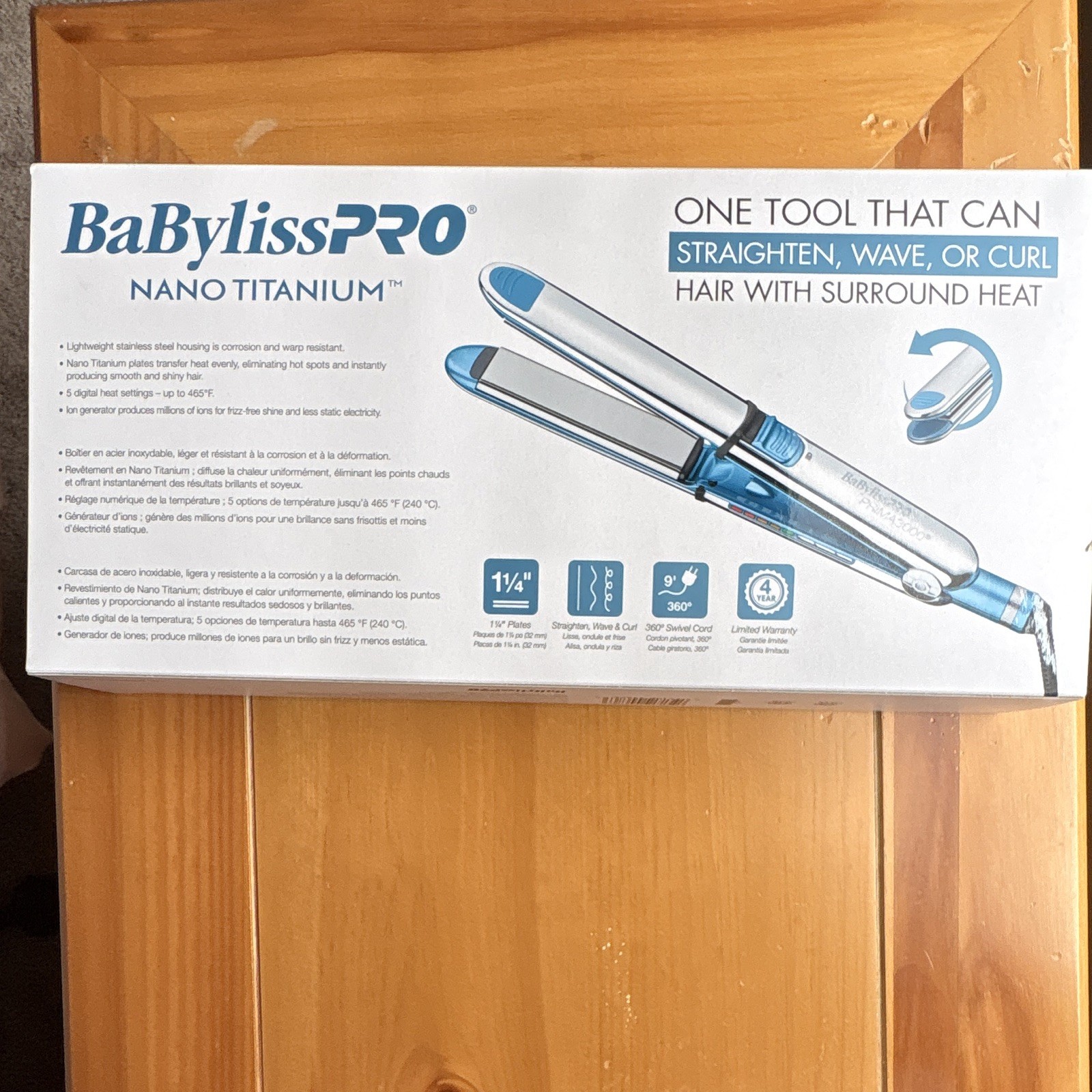 BaBylissPRO Prima3000 1 1/4in Titanium Flat Iron 465°F Dual Voltage Blue