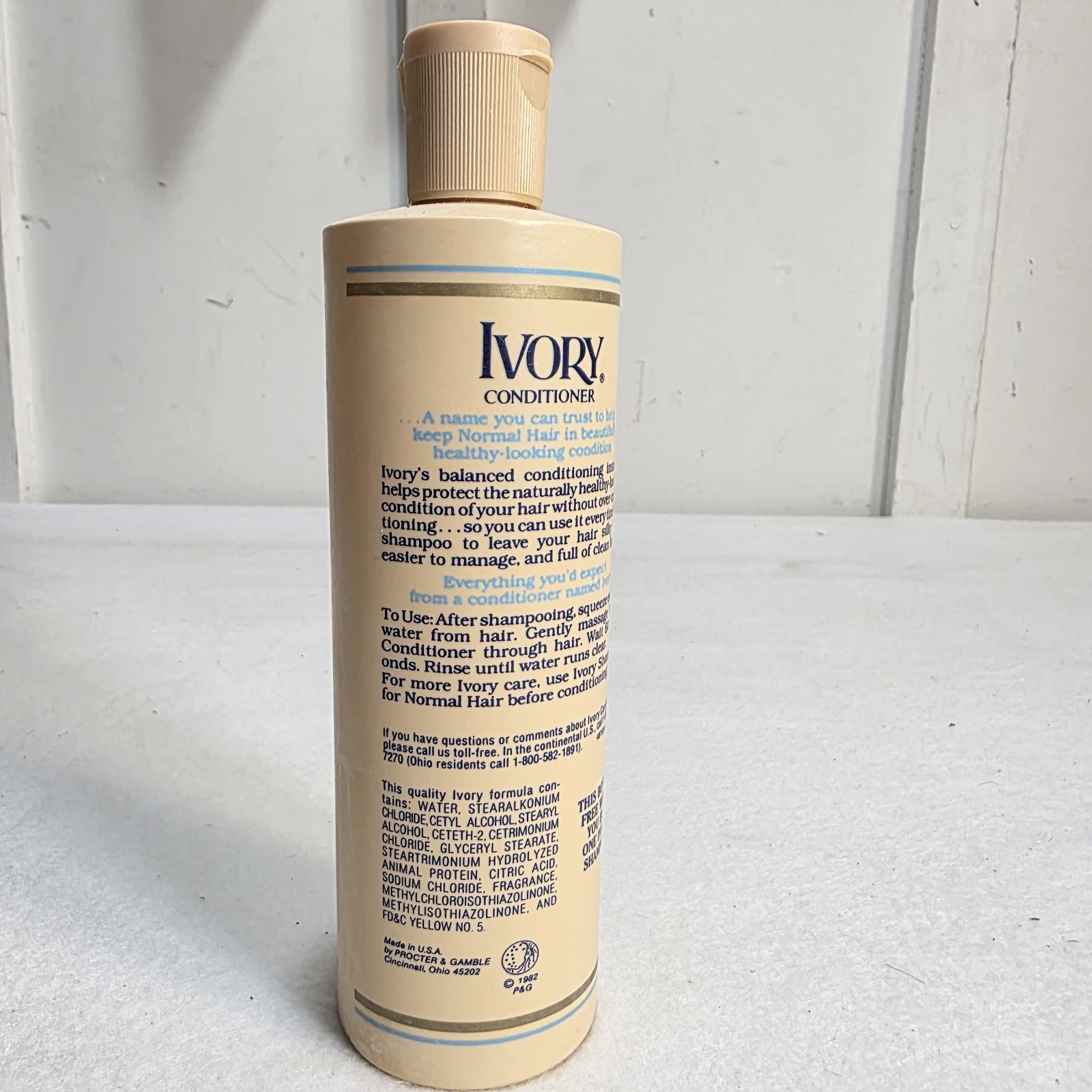 Vintage Ivory Conditioner 15 FL OZ 1982 Movie Prop READ