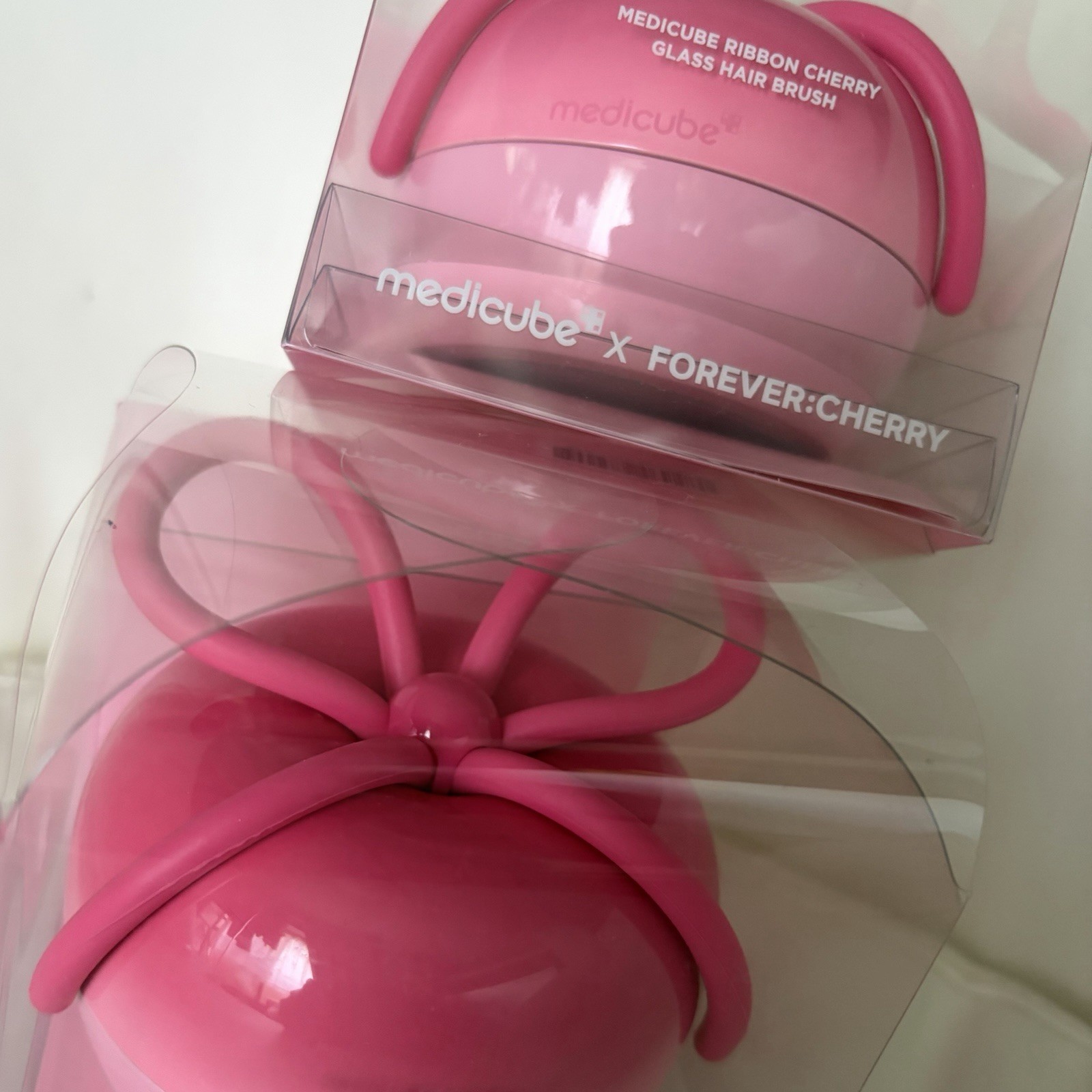 medicube x FOREVER CHERRY Ribbon Cherry Hair Brush Pink Limited Edition k-beauty