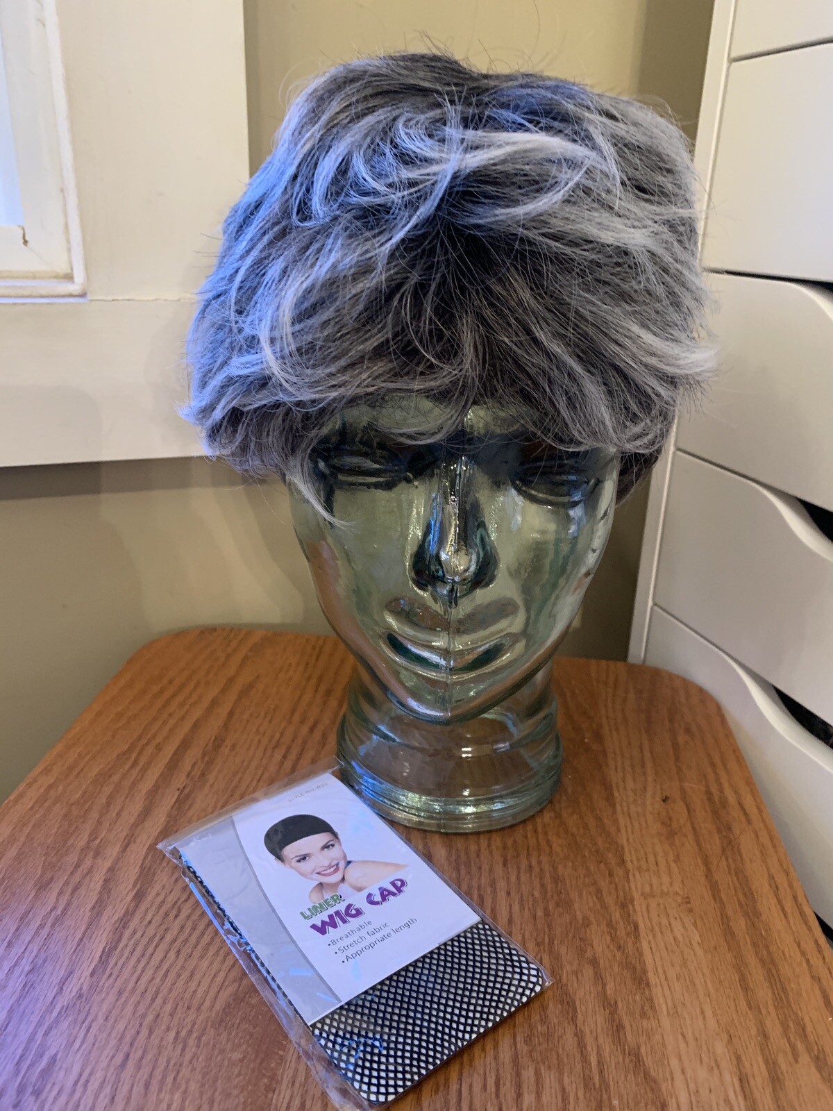 NEW Wig 10 Inch Bob Deep Grey Black Made in China FREE SHIPPING Lot A W/Wig Cap