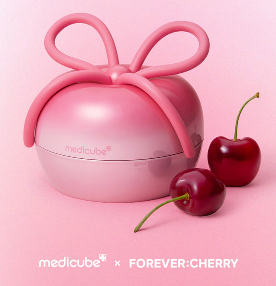 medicube x FOREVER:CHERRY Hair Brush Bow Ribbon Cherry Pink Detangling