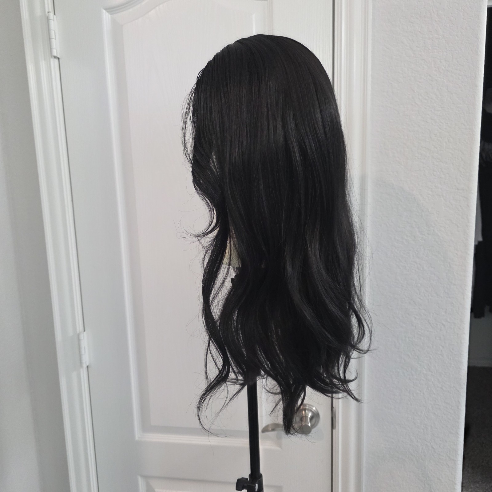 SENSATIONNEL Butta Lace – Butta Unit 30 WIG – Color #1B
