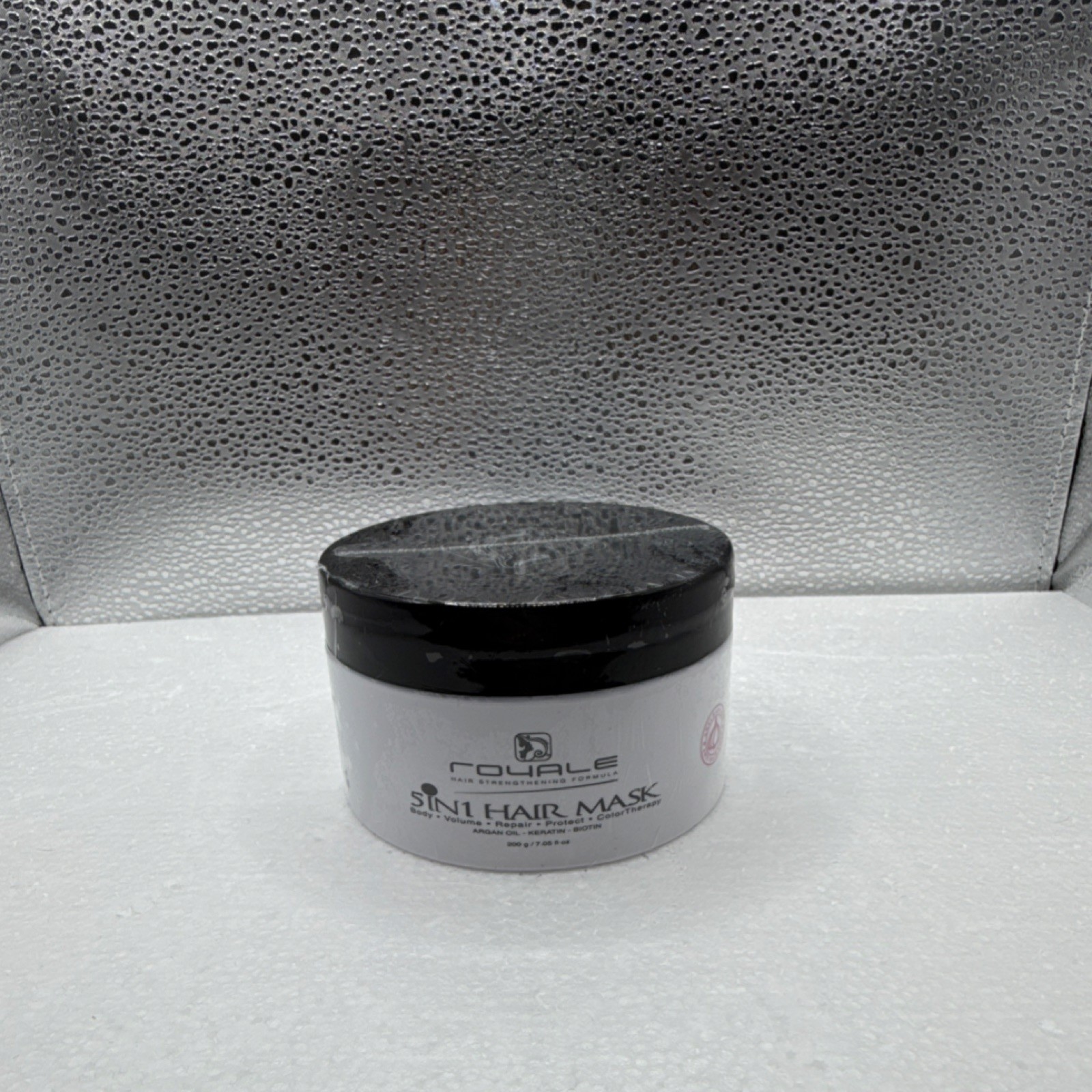Royale 5 in 1 Hair Mask 250g / 7.7 fl oz Standard Size Royale 5 in 1 Hair Mask